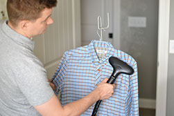 Vaporizador de ropa Jiffy para eliminar arrugasde dinstintos tipos de prendas, camisas. Generador vapor incorporado. Cimelco